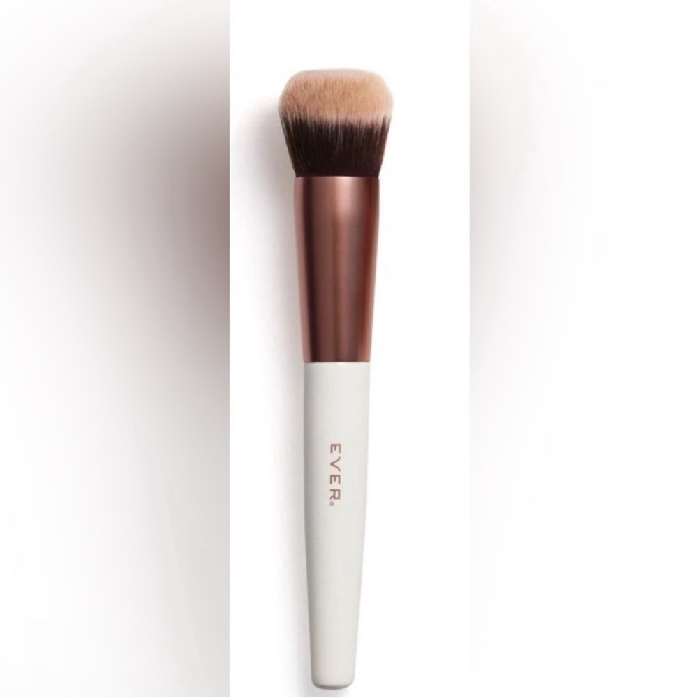EVER Brush Blush & Powder New in Plastic $29 retail